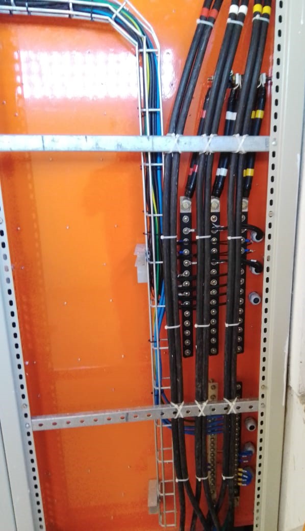 Ligação de Painéis Elétricos